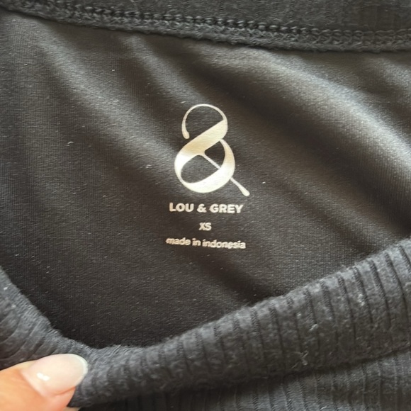 Black Ribbed Tank Top - Picture 2 of 2